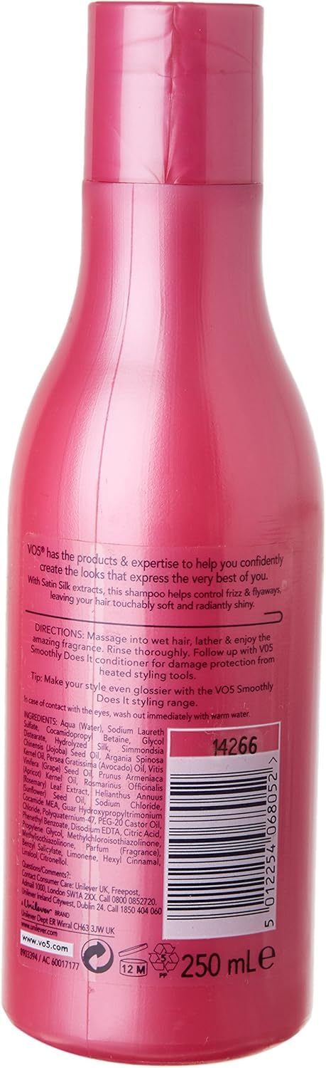 Alberto VO5 Smoothly Does It Shampoo Infused with Vital Oils for Dry, Frizzy Hair, Anti-Frizz and Shine, 250ml, Pack of 6